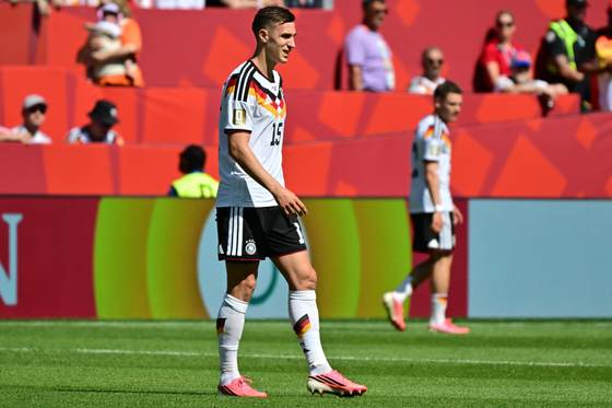 Fin del Mundial para Schlotterbeck, turno en el once para Rudiger