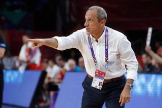 Ettore Messina deja el Olimpia Milán