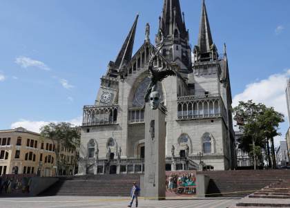 La torre de la catedral de Manizales, un reflejo de la magnitud del terremoto de Colombia