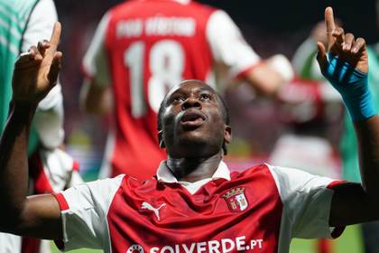 2-1. Un gol de Dorgeles y la actuación de Gómez dan ventaja al Braga