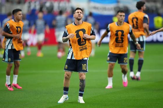 Nahuel Molina entra por Montiel y Scaloni mantine a Lautaro, Alaba titular en Austria