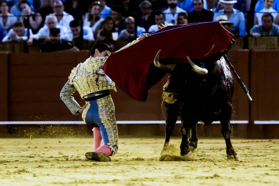 Puerta del Principe para la naturalidad clásica y el pausado ritmo de Pablo Aguado