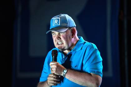 Candidato ultraconservador peruano promete deportación inmediata de extranjeros ilegales