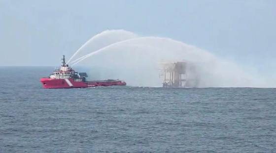 Pemex reporta un incendio sin heridos en una plataforma del golfo de México