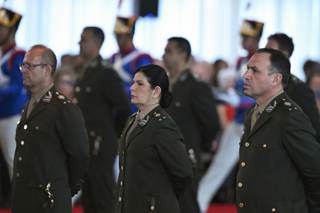Asciende a general la primera mujer en la historia del Ejército de Brasil