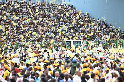 León XIV concluye un viaje a África centrado en la justicia social, la paz y la libertad