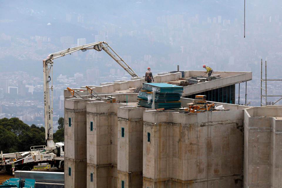 Medellín anuncia que la primera "megacárcel" de Colombia abrirá en mayo de 2027