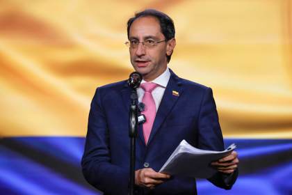 Vicepresidente electo de Colombia dice que la transición de Gobierno se hará en dos etapas