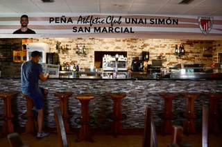 El pequeño pueblo de Unai Simón, volcado con España: "Sus abuelos están muy nerviosos"