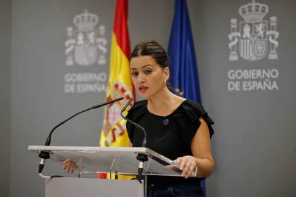 Casi la mitad de 1.500 menores migrantes en Ceuta son niñas y muchos de menos de 13 años