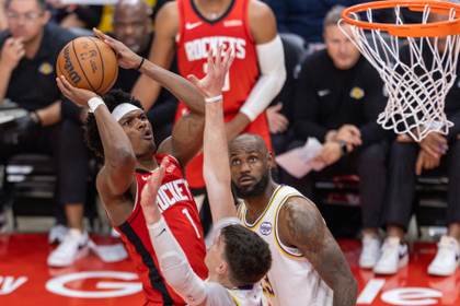 96-115. Los Rockets se dan una vida extra