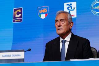 El presidente de la Federación italiana de fútbol dimite tras el desastre de la selección