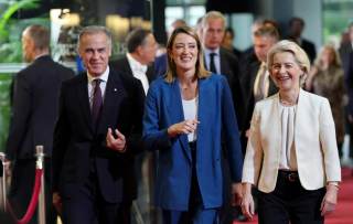 Bruselas responde a Trump que su asociación con Canadá "no va en contra de nadie"