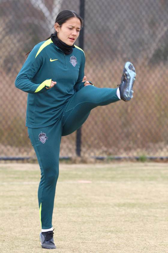 Rebeca Bernal, la primera mexicana que jugará en el Manchester United