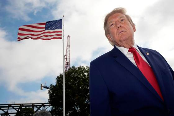 Trump suspende temporalmente sanciones del Congreso contra Rusia por "interés nacional"