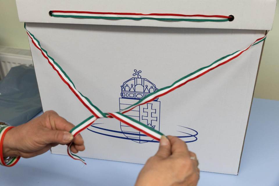 Arrancan las elecciones legislativas de Hungría, las más importantes en décadas