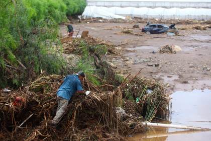 Sube a ocho la cifra de muertos por el ciclón Rachel en estado mexicano de Baja California
