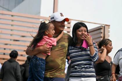 Libertad condicional para 32 tripulantes de dos barcos ecuatorianos destruidos por EE.UU.