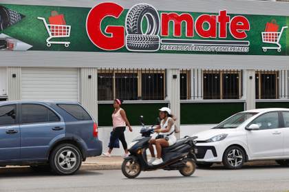 Una estación de carga fotovoltaica solidaria para combatir la crisis energética cubana