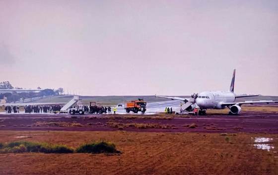 Un avión de Latam se sale de la pista al aterrizar en Brasil sin causar heridos