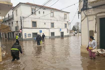 Gobierno de Portugal anuncia nuevas ayudas ante daños por tempestades y subida de precios