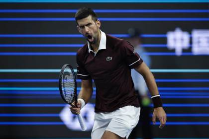 Djokovic supera el récord de Nadal con su victoria número 32 sin derrotas en Pekín
