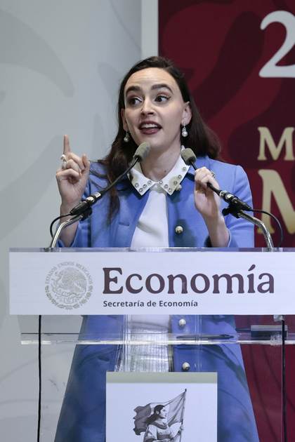 Principal asesora de Sheinbaum pide a los empresarios más inversión en México