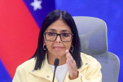 Delcy Rodríguez nombra encargado de negocios en EE.UU. al exministro de Comercio Exterior