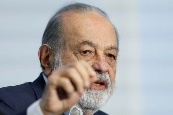 Carlos Slim asegura que EE.UU. tiene una "gran necesidad" de los trabajadores mexicanos