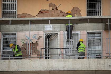 Venezuela esboza un plan de vivienda tras sismos y promete dar 200 casas la próxima semana