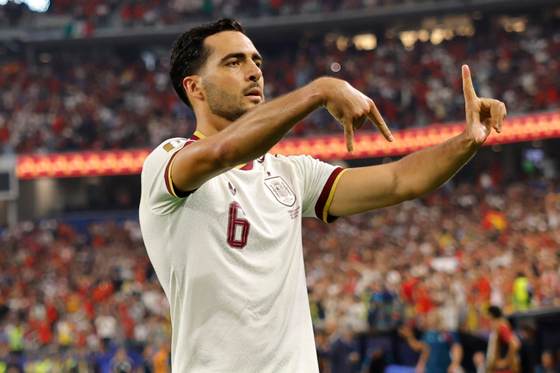 Merino guardará el balón del gol a Portugal junto al de la Eurocopa de 2024