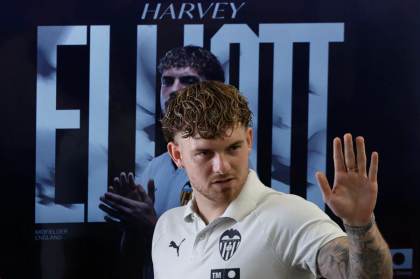 Elliott: “Devolver al Valencia a Europa es posible con ganas, hambre y motivación”