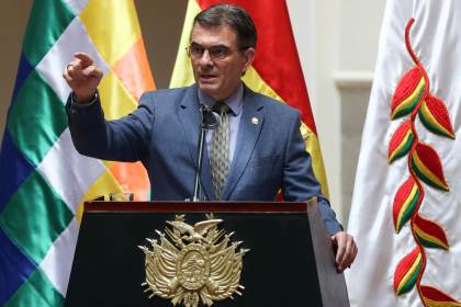 Paz afirma que es "momento" de iniciar la transformación del sistema judicial en Bolivia