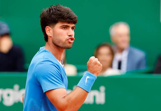 Alcaraz, 300 triunfos en el circuito de camino a semifinales