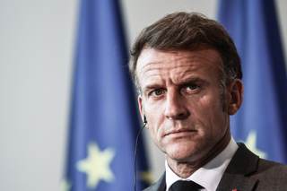 Macron anuncia el envío inmediato de un equipo de 85 rescatistas a Venezuela tras los terremotos