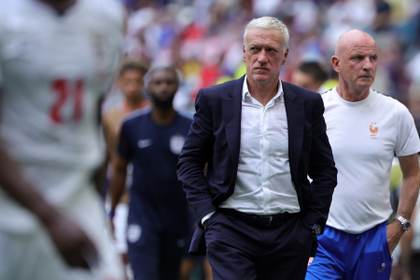 Deschamps se emociona en su despedida: "No puedo resumir estos años en este único partido"