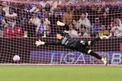 Cruz Azul golea al Juárez FC y gana posiciones en el Apertura del fútbol mexicano