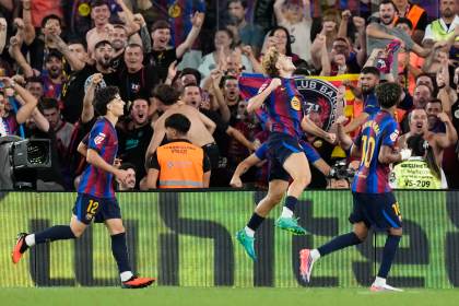 2-0. Raphinha y Pedri lideran al Barcelona en el debut de Rodri