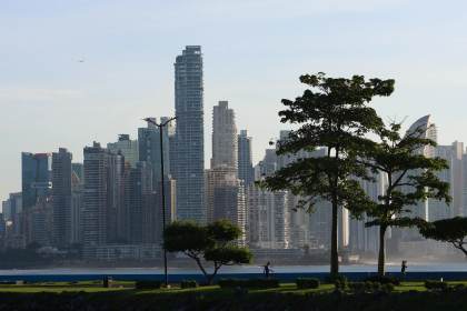 Mulino celebra la salida de Panamá de la 'lista negra' de la UE de paraísos fiscales