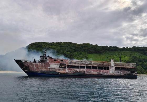 Filipinas confirma que había extranjeros en el ferri incendiado, entre ellos dos chilenos