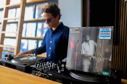 Panamá lanza en vinilo 'Panama Latin Treasures', con una rareza musical de Rubén Blades