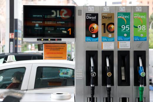 El crudo brent y el gas natural suben de nuevo tras comenzar la sesión con descensos