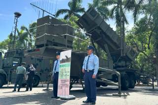 Taiwán mostrará al público sus tanques, lanzacohetes y misiles ante la presión de China