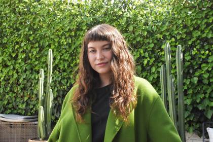 Sofía Reyes abraza la vulnerabilidad en "IDGAF ERA (Posdata)" y su retorno de Saturno