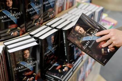 Juan Carlos I recibe el sábado próximo un premio por su libro 'Reconciliación' en Francia