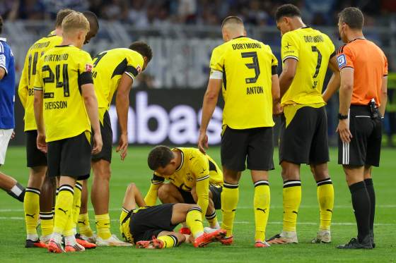 Giannis Konstantelias, del Dortmund, se rompe el ligamento cruzado de la rodilla izquierda