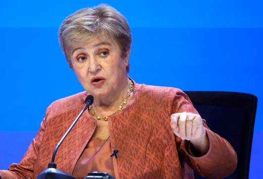 El FMI alaba el crecimiento económico por la IA, mientras reclama "gestionar sus riesgos"