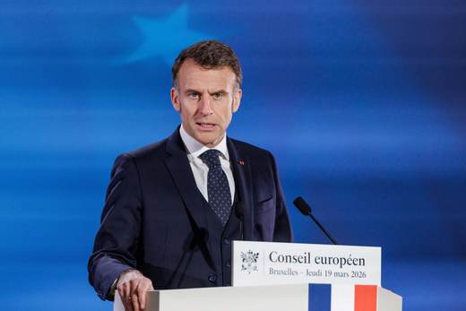 Macron reitera que Francia no participará "en ninguna apertura por la fuerza" de Ormuz