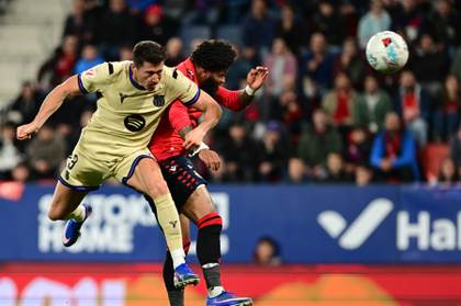 1-2. El Barça acaricia el título de Liga