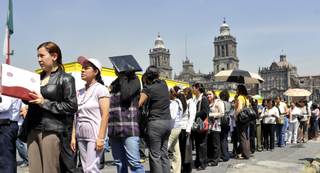 Empleo en México se desacelera con la pérdida de casi 30.000 puestos formales en mayo